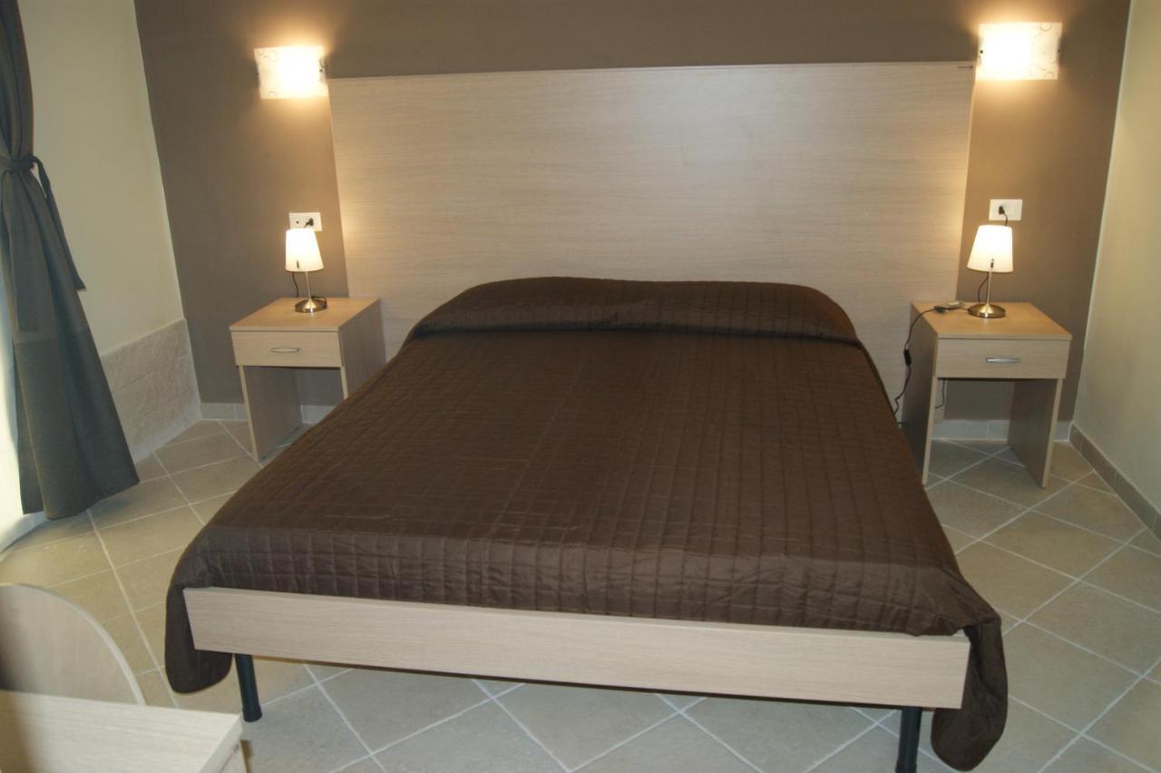 Guest House Golfo Xifonio Augusta Buitenkant foto
